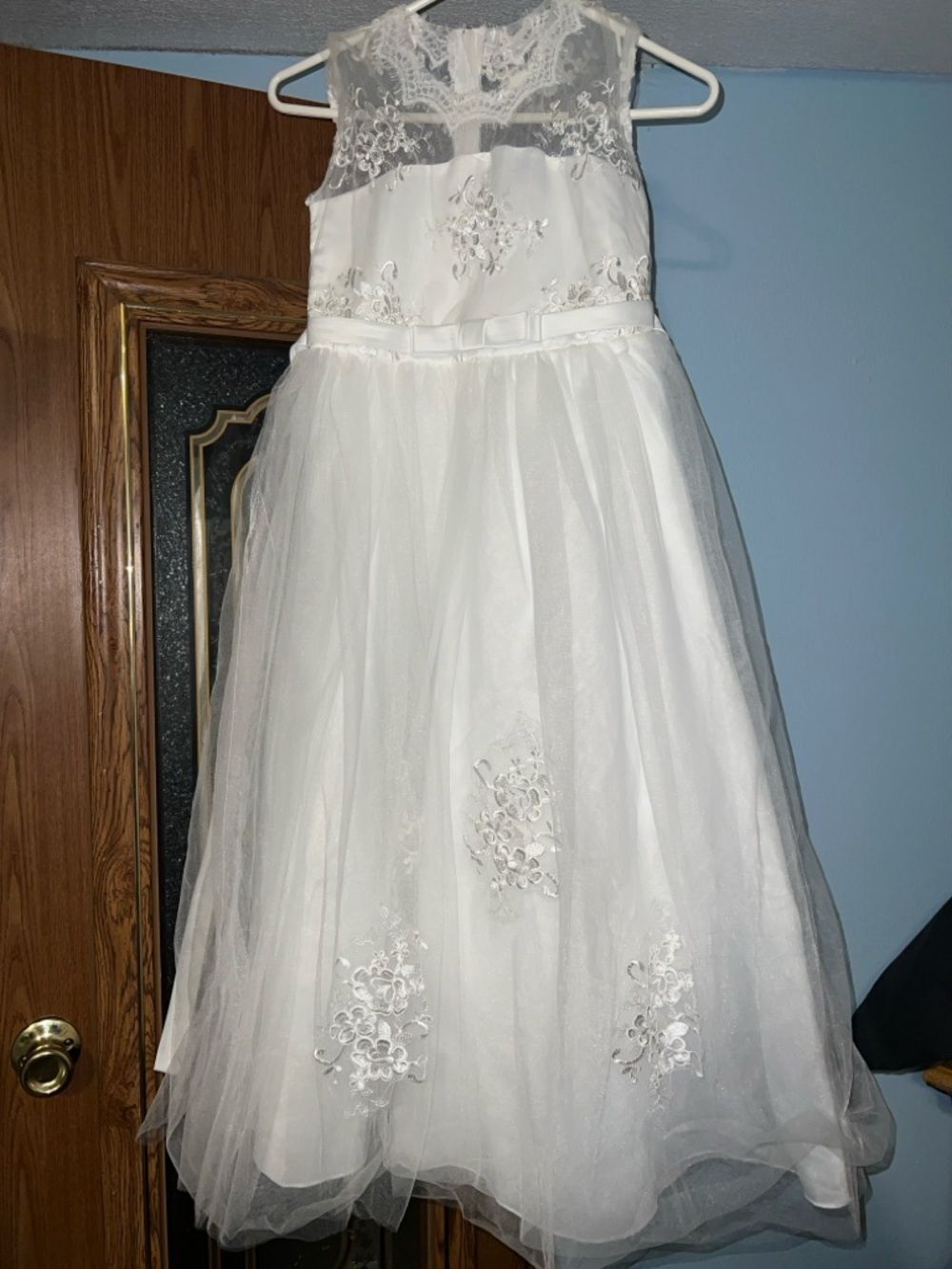 White Lace & Tulle Girls Formal Dress with Floral Embroidery